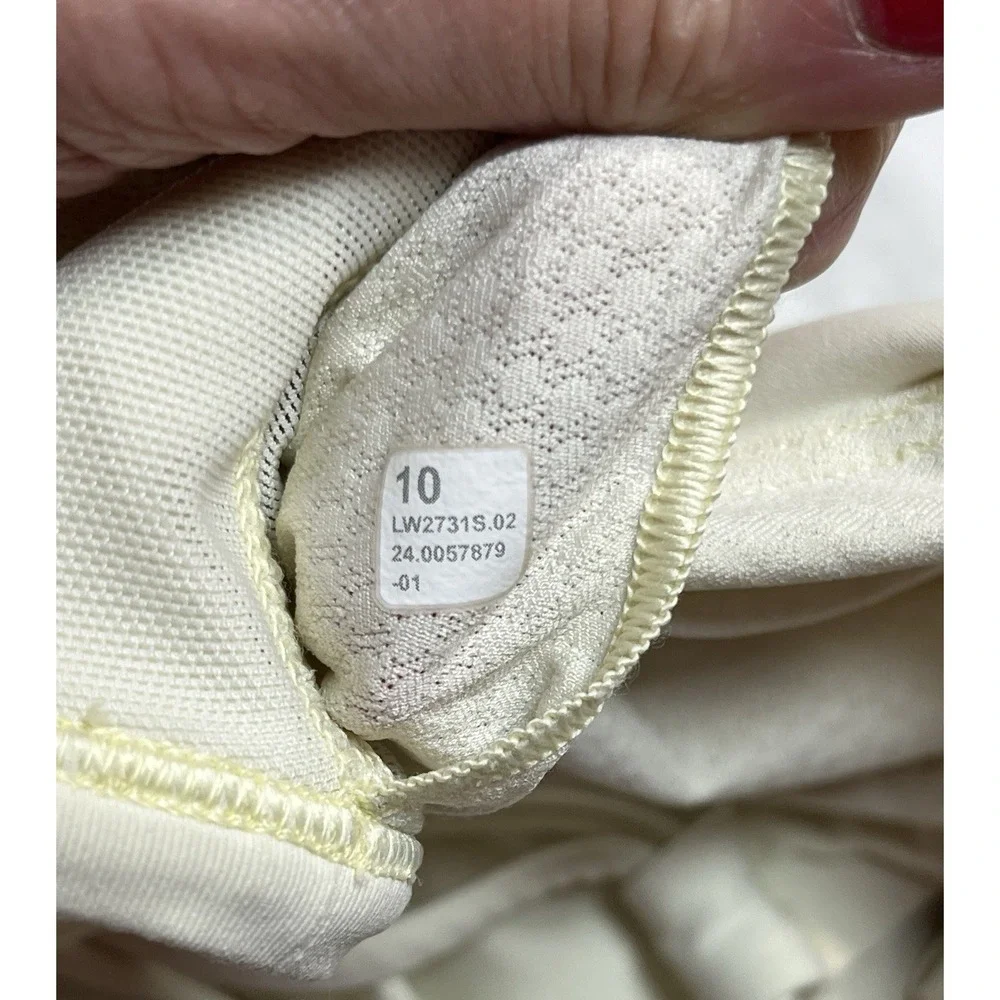 Lululemon Free To Be Wild Sports Bra Size 10 Ivory Criss Cross Strappy Yoga Gym - Picture 4 of 7